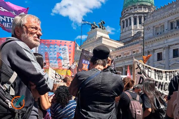 Tras la ratificación del veto en el Congreso, la oposición sostiene que el gobierno se deslegitima a paso acelerado
