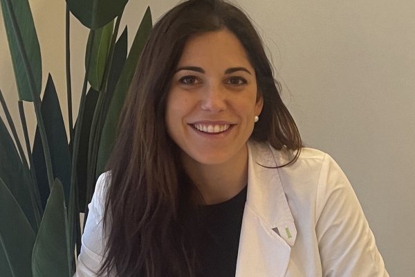 Claudia Bernárdez, dermatóloga: 