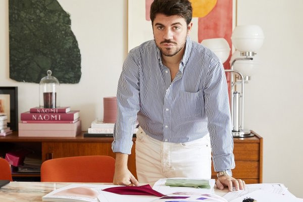 Jorge Redondo el diseñador de invitadas más aclamado ahora quiere vestirte bien (y con un toque sofisticado) para ir a la oficina