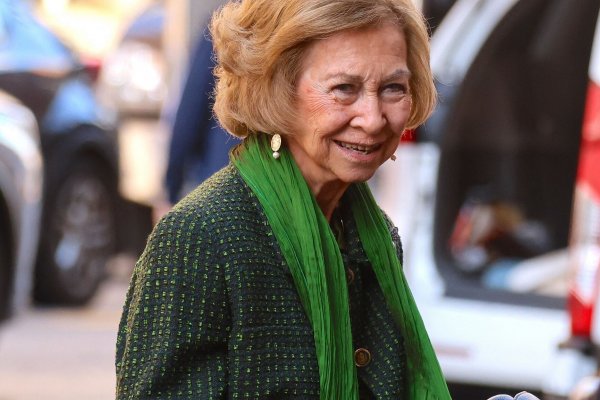 La reina Sofía consigue con un mismo accesorio elevar sus looks en Nueva York (sin olvidarse de los valencianos)