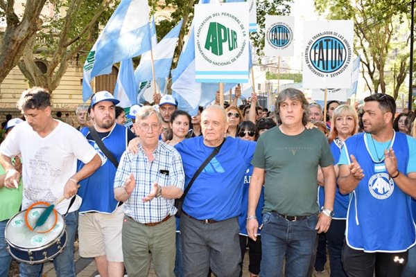 Nodocentes de la UNR se manifestarán en defensa de la universidad pública