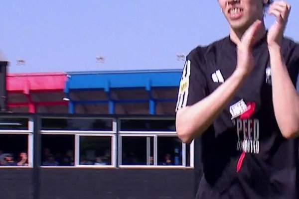 El increíble debut de Spreen en Primera con Riestra: duró 1 minuto