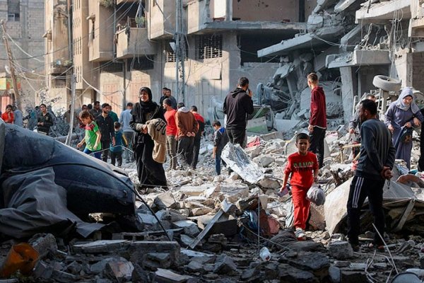 Decenas de civiles murieron y otros resultaron heridos por ataques israelíes en Gaza