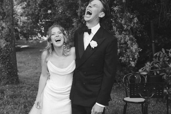La gran boda italiana de India y George en una villa Toscana. Esta fiesta es otro nivel.