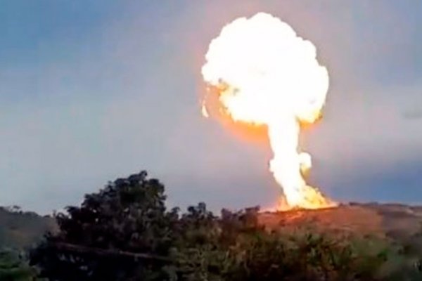 Volcán de lodo hizo erupción en Colombia