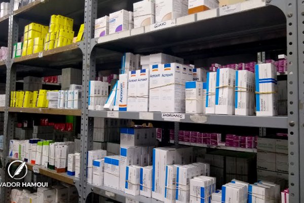 Mientras se desploman las ventas, el precio de los medicamentos no deja de subir