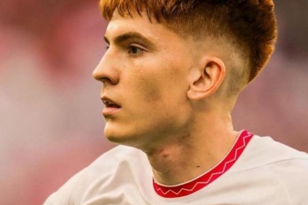 Sevilla buscaría un lateral izquierdo por si se va Barco: 