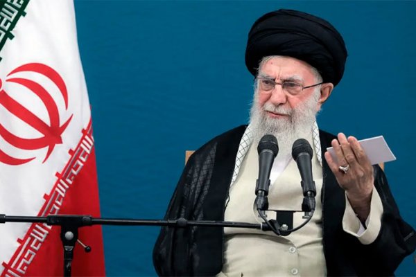 El líder supremo de Irán no duda: los acontecimientos en Siria son resultado de un complot» de Estados Unidos e Israel