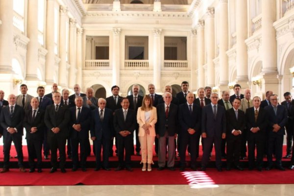 Los doctores Fernando Augusto Niz y Alejandro Alberto Chaín participaron del encuentro anual de Jufejus en su 30° aniversario