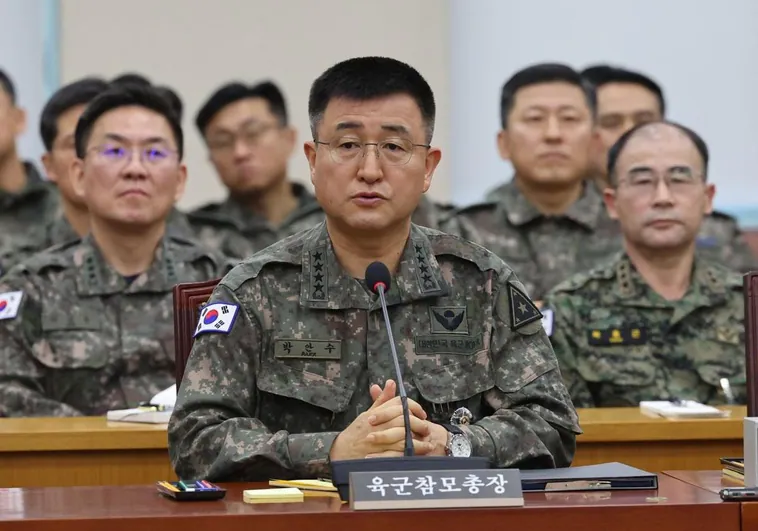 Detenido el jefe del Ejército de Corea del Sur acusado de liderar la insurrección durante la ley marcial