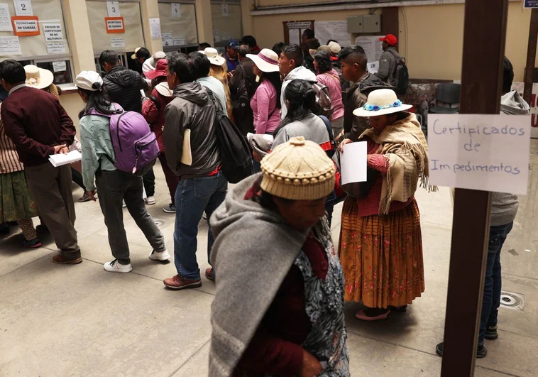 México asiste a la apática elección popular de jueces en Bolivia
