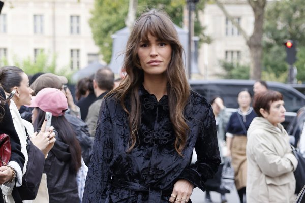 El manual de uso del terciopelo en 7 looks elegantes para poner en práctica en Navidad