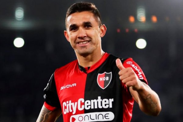 Velázquez cierra su ciclo en Newell’s y volverá a Cerro Porteño