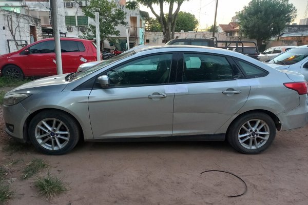 La Policía secuestró un automóvil que presentaba anomalías en el estampado alfanumérico