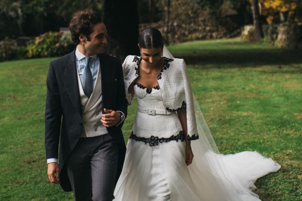 La novia invernal en blanco y negro de Roberto Diz que parecía sacada de un desfile de moda
