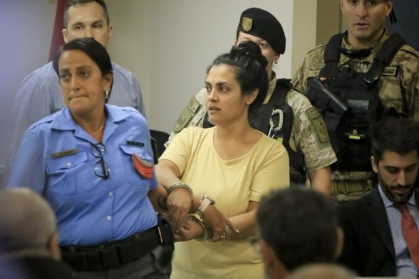 Juicio por bebés asesinados: una madre dijo que a su hija la envenenaron con potasio y señaló a Brenda Agüero