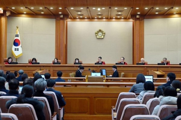 Suspenden la primera sesión del juicio político contra el expresidente de Corea del Sur Yoon Suk Yeol