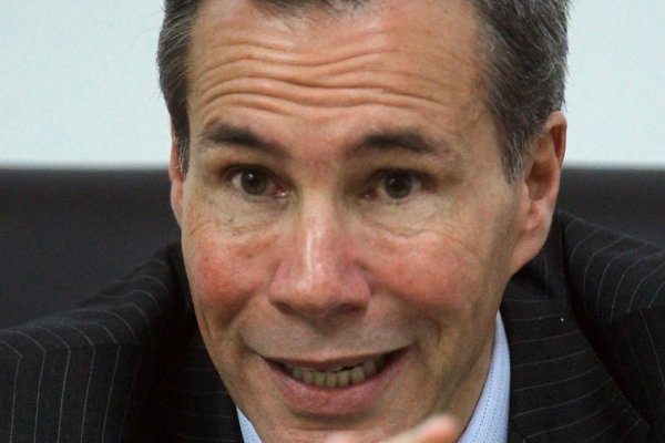 La muerte de Nisman completa una década de dudas y falsas expectativas