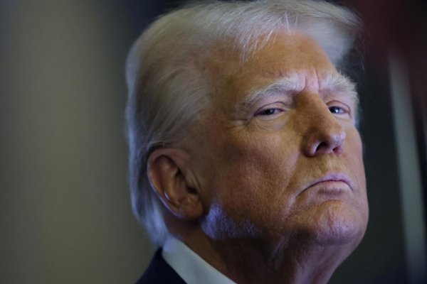 Trump sugiere que su plan para Gaza es «limpiarlo todo» porque «algo tiene que pasar» en la zona