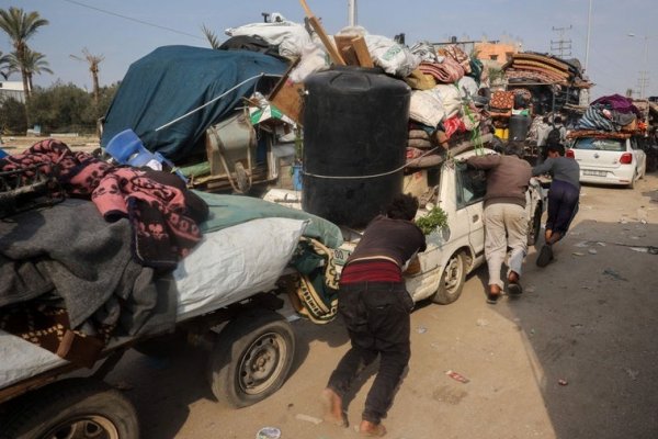 Más de 300.000 palestinos vuelven al norte de Gaza por la tregua