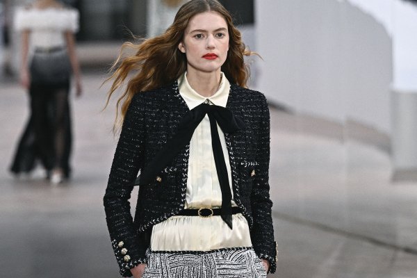 Chanel está de aniversario en la Alta Costura y lo celebra con el desfile más delicioso e inspirador de primavera