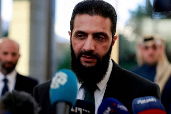 El nuevo líder sirio viaja a Turquía para pactar un acuerdo en defensa conjunto