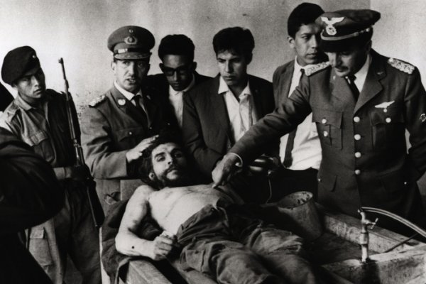 Guevara en el Cristo; un ateísmo cristiano
