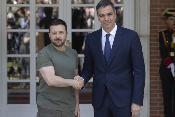 La Unión Europea, tras no ser informada, pide participar en la negociación entre EE.UU. y Rusia