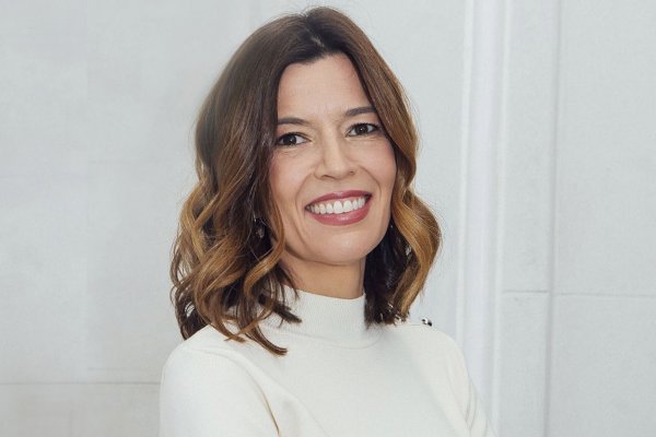 Ana Molina, dermatóloga: 