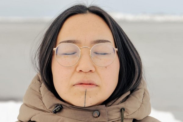 Inuit, niños tutelados y suicidios : las conversaciones pendientes en Groenlandia