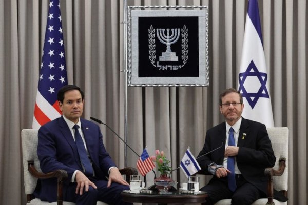 Estados Unidos presiona a Israel para mantener vivo el alto el fuego en Gaza