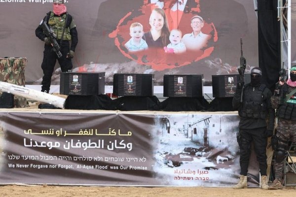 Hamás dice que los restos de Shiri Bibas «parecen haberse mezclado» con otros cuerpos en un ataque aéreo israelí