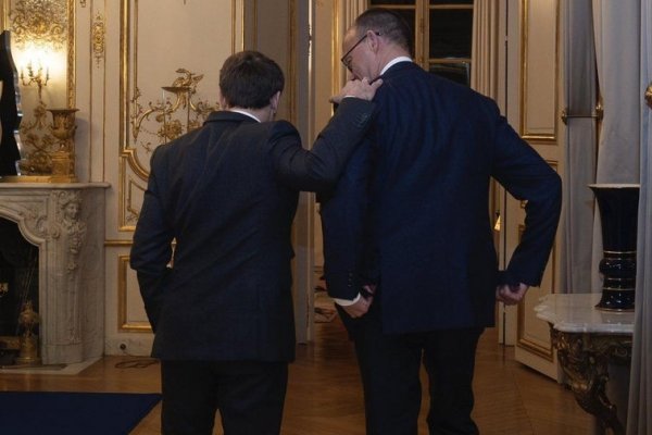 Merz realiza una visita sorpresa a París para reunirse con Macron