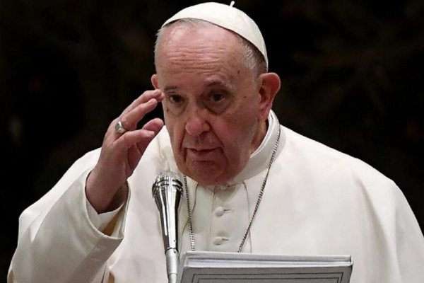 ÁNGELUSl El Papa agradece las oraciones y pide rezar por el fin de las guerras