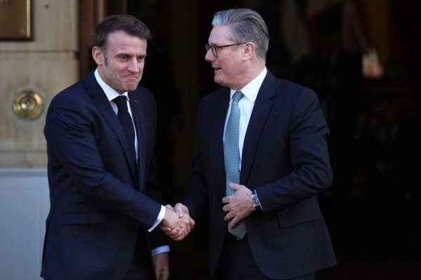 Macron afirma que Rusia ya está en guerra con Europa