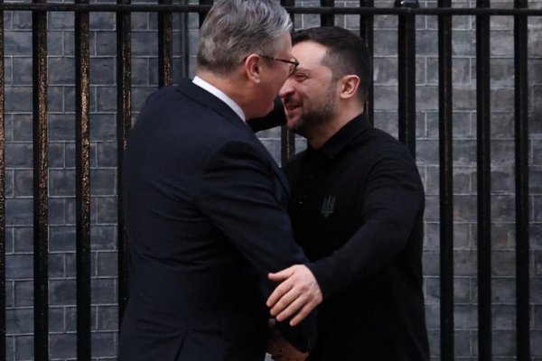 Europa reforzará el apoyo militar a Zelenski tras su choque con Trump