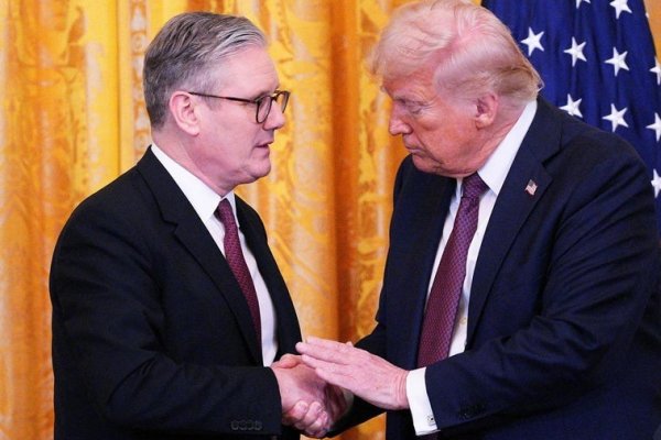 Starmer dice que confía en Trump y trabaja en un plan de paz para Ucrania