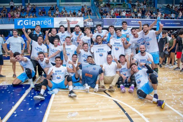 Regatas Corrientes llegó a la primera del Voleibol Masculino