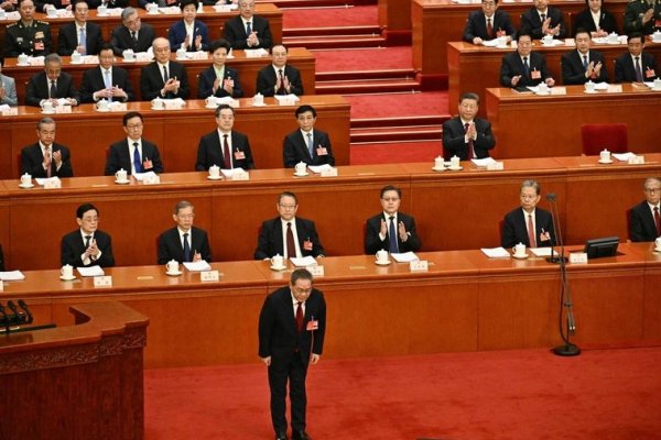 China se propone un crecimiento económico «alrededor del 5%» para 2025