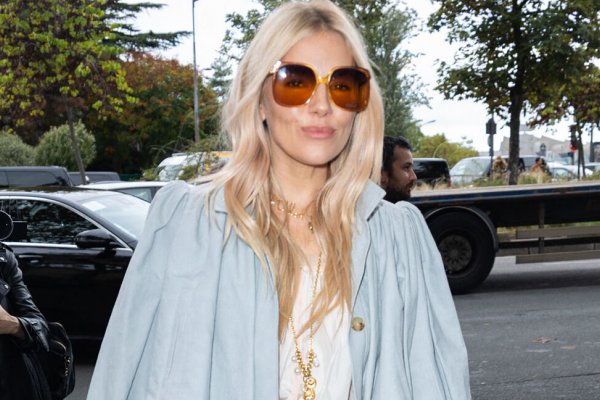 El vestido boho y drapeado que llegó ayer a Zara y que enamoraría a la mismísima Sienna Miller