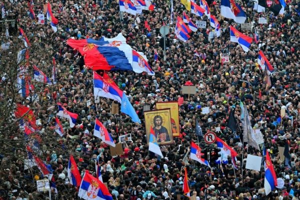 El Parlamento serbio confirma la caída del Gobierno tras la renuncia presentada en enero por el primer ministro