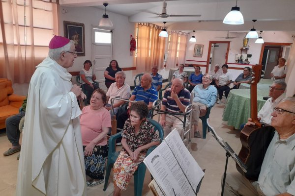 Monseñor Faifer celebró a San José en el hogar de ancianos
