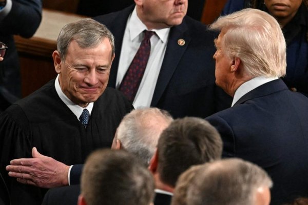 «El Gobierno vuelve a evadir sus obligaciones»: se intensifica la guerra entre Trump y el juez de las deportaciones