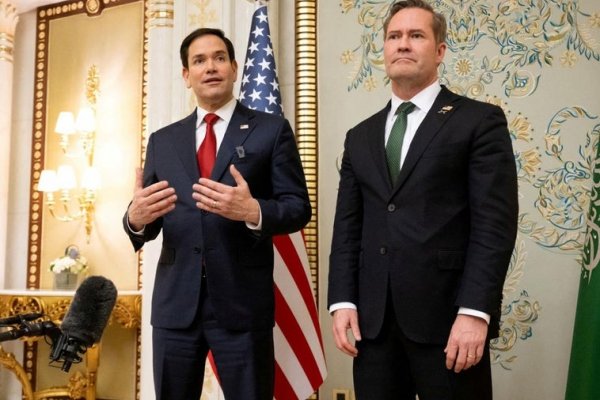 Comienzan las conversaciones entre Estados Unidos y Rusia en Arabia Saudí