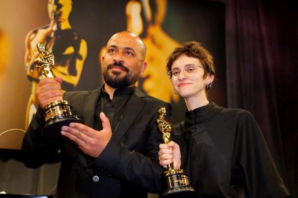 Quién es Hamdan Ballal, el ganador de un Oscar agredido en Cisjordania y detenido por las fuerzas de Israel