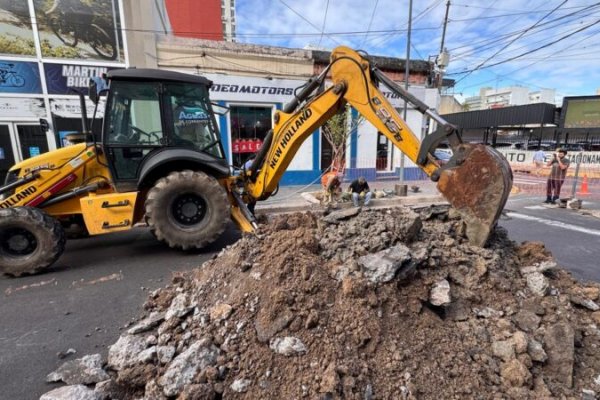 Iniciaron la reparación del socavamiento en el centro correntino