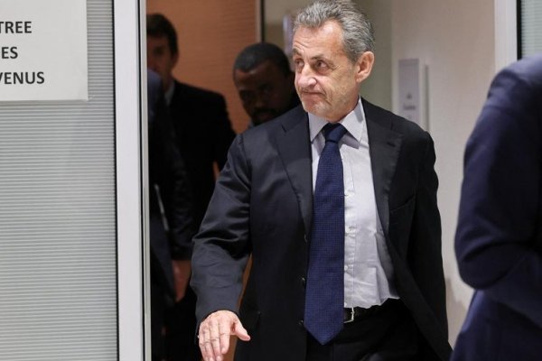 La Fiscalía pide siete años de cárcel para el expresidente francés Sarkozy en el juicio por Libia