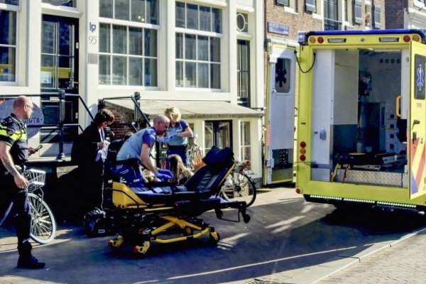 Al menos cinco personas heridas en un apuñalamiento múltiple en la Plaza Dam de Ámsterdam