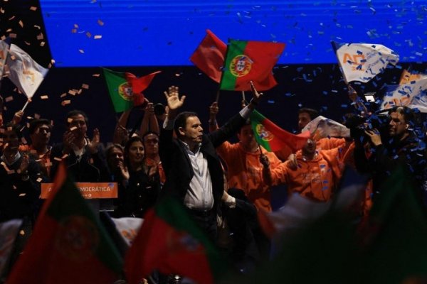 El PSD de Portugal aprueba por unanimidad la candidatura de Montenegro a primer ministro