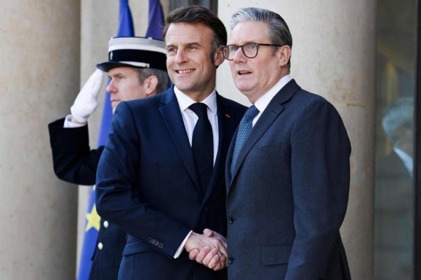 Macron y Starmer se limitarán a enviar una misión para adiestrar en Ucrania ante la división en Europa sobre una fuerza de paz